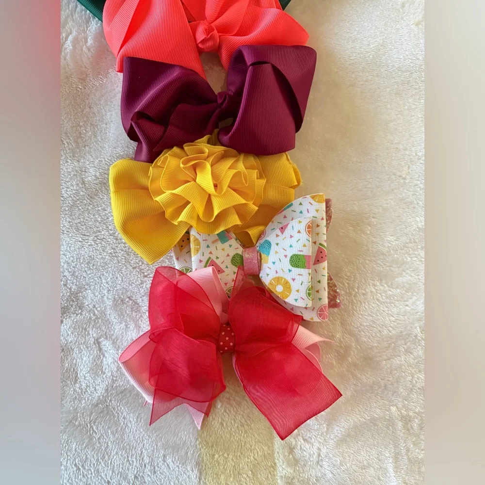 Lot of 10 girl clip on hair bows